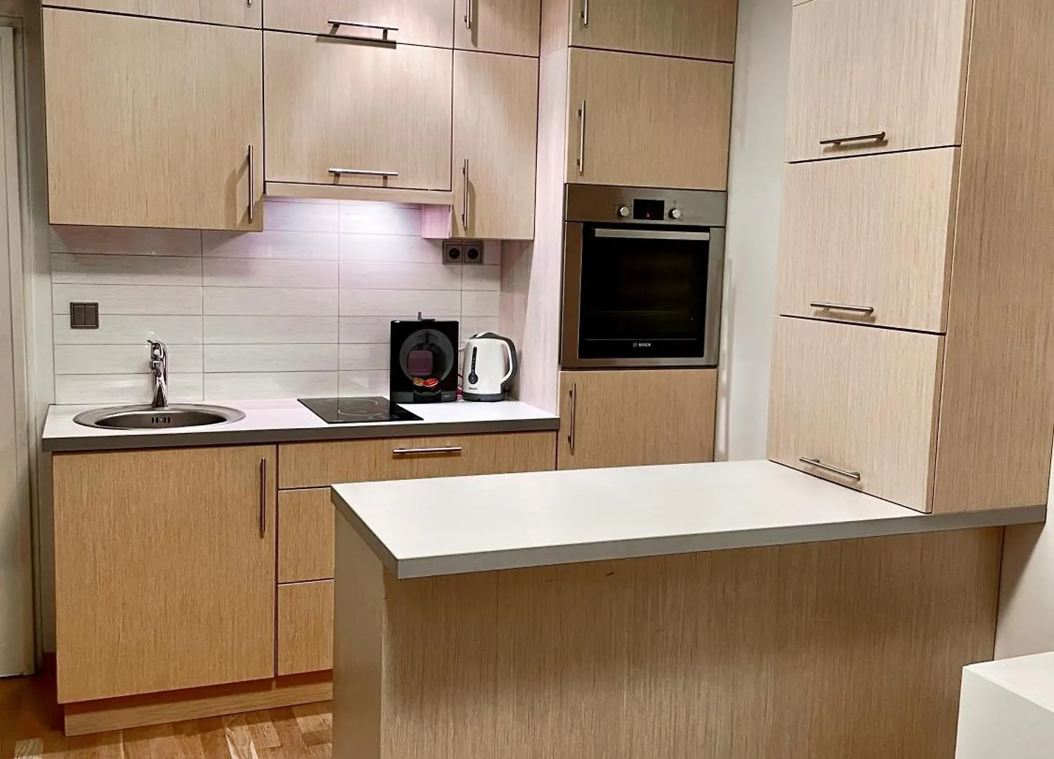 No̱410 City View Apartment & Free Private Parking Kraków Polen